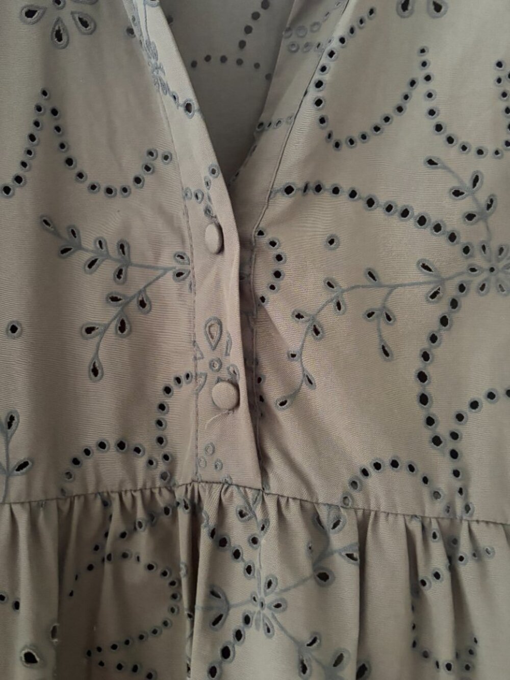 Zara Openwork Embroidered Khaki Mini Dress Size Medium 100% Cotton - Picture 4 of 9